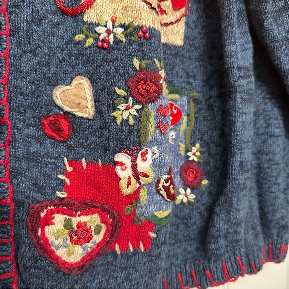 VTG Heirloom Collectables Red and Blue Sweater Valentines Women’s Sweater Size L - Picture 4 of 11